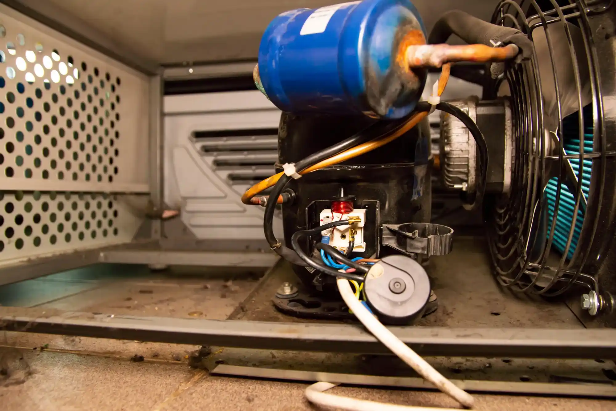 Refrigerator Repair Service in Sports City Dubai