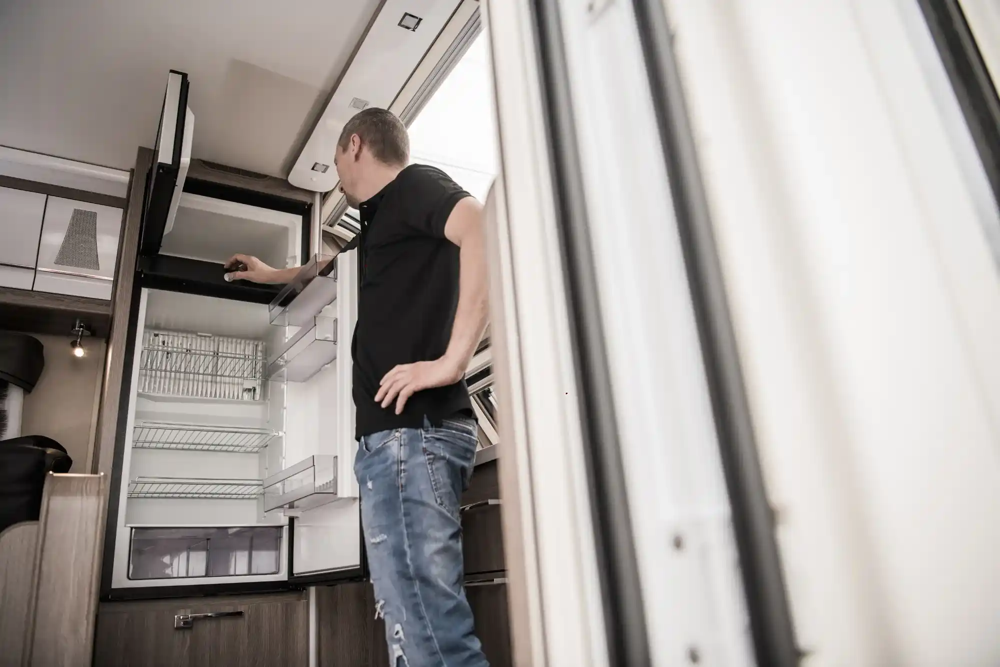 Refrigerator Repair Service Damac Hills Dubai