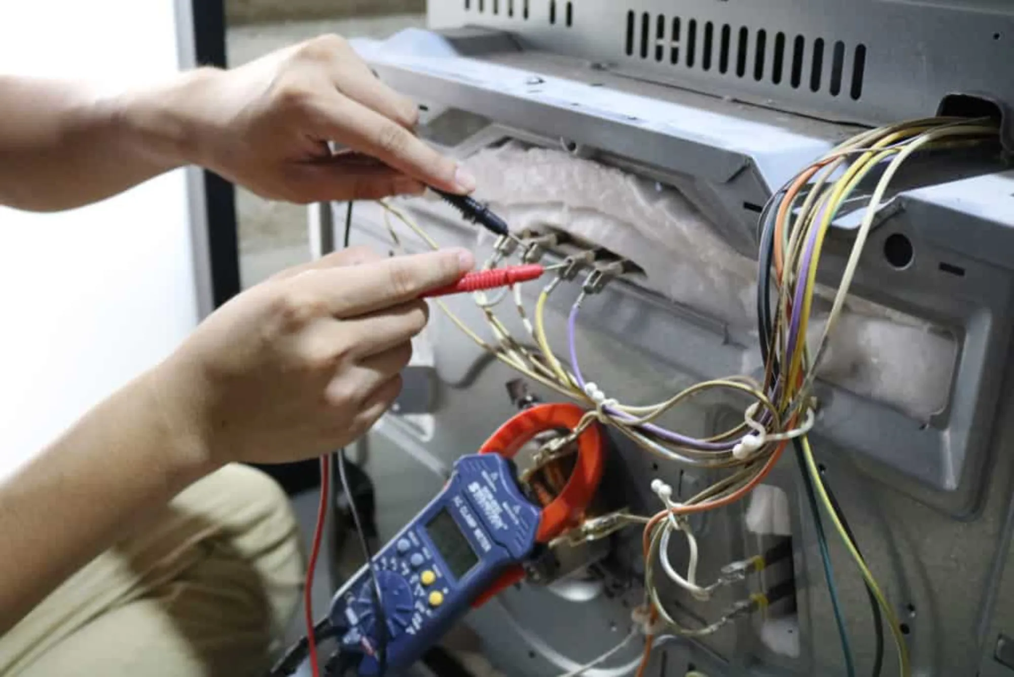 How to Diagnose Oven Relay Problems