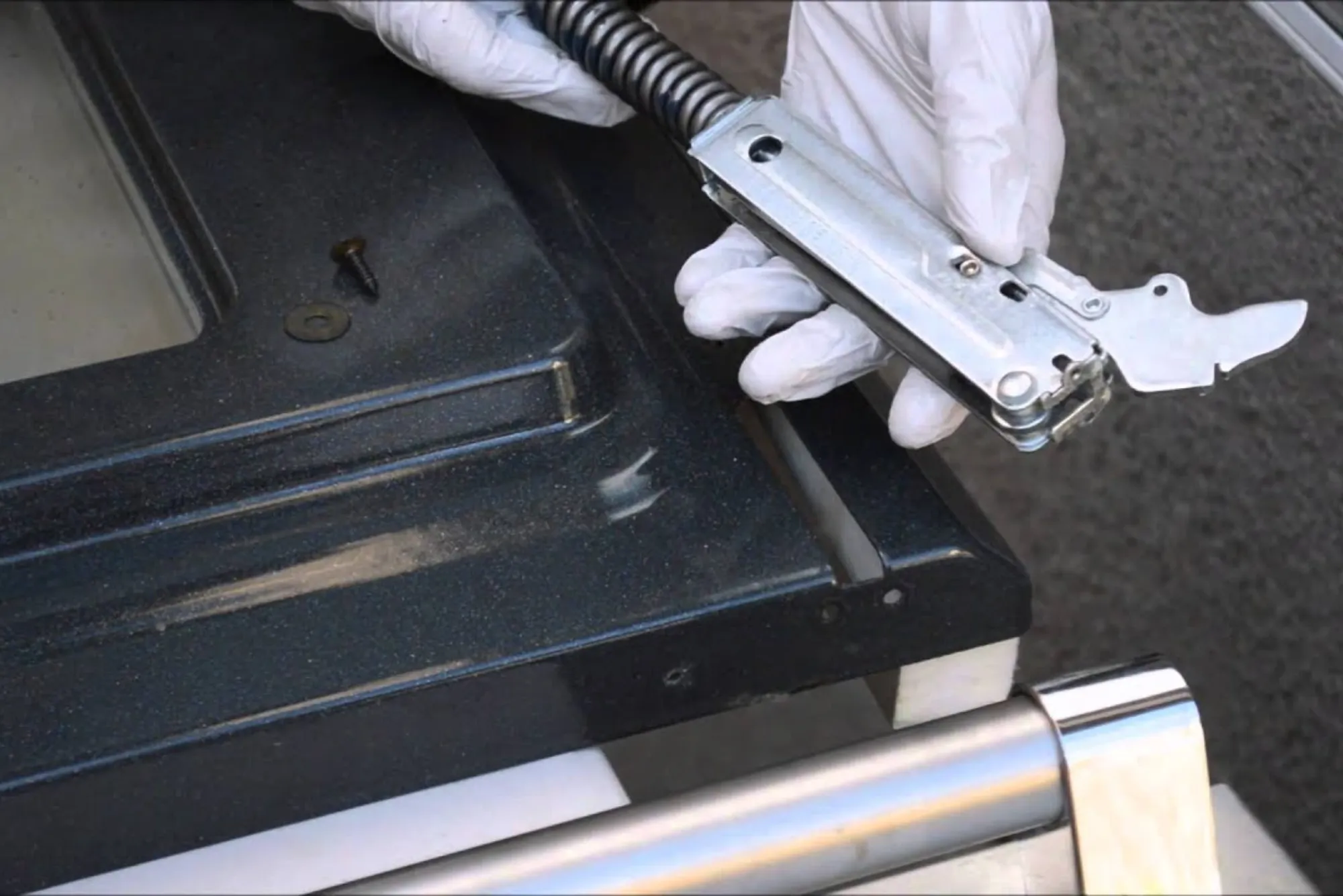 Oven Hinge Tightening Service