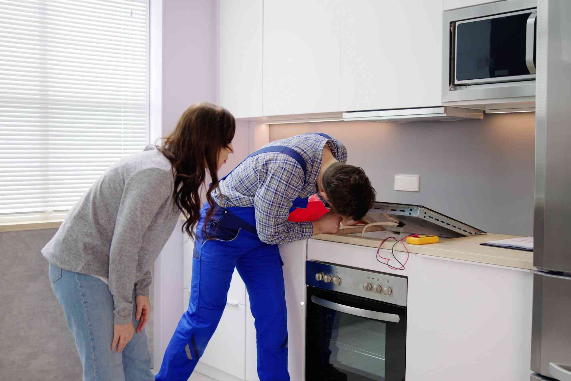 Professional Oven and Stove Repair Technicians
