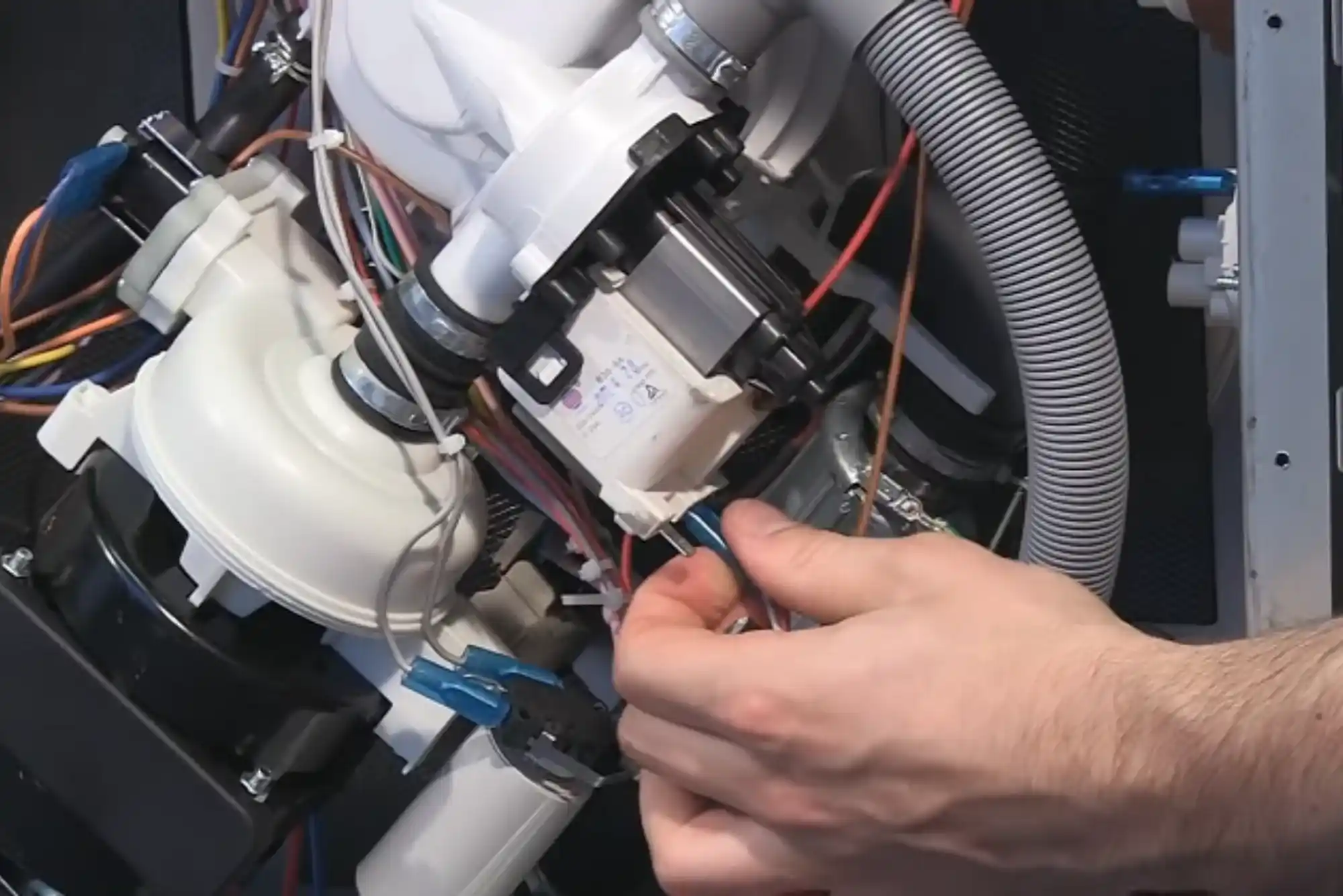 Dishwasher Pump and Drainage Troubleshooting Technician UAE